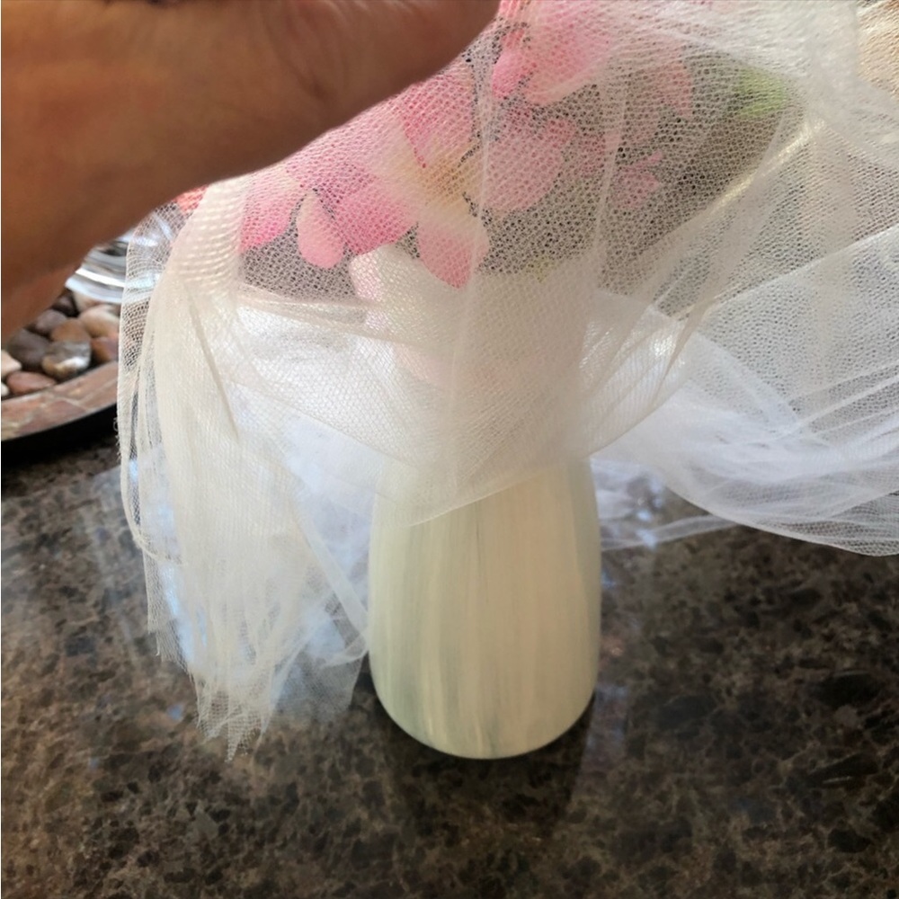 wedding dress centerpieces $15 each and I have 2 left - Picture 4 of 4